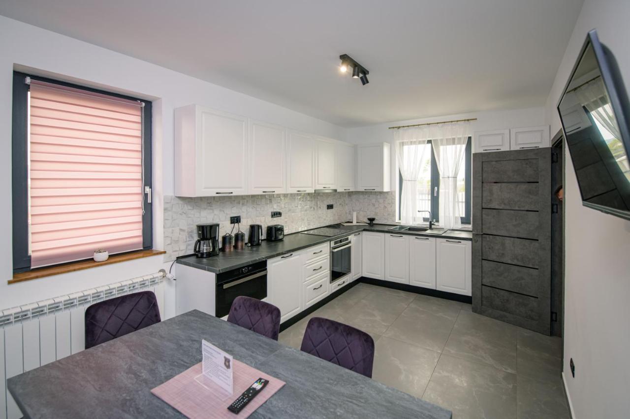 Casa Lucan בראשוב מראה חיצוני תמונה